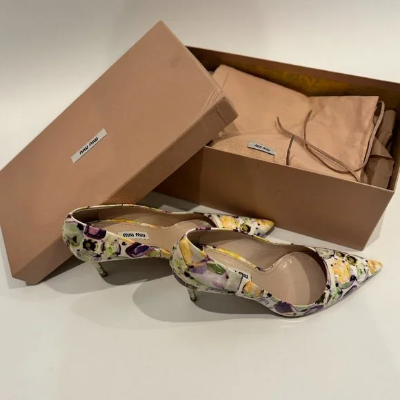 MIU MIU Patent leather Bianco/Ciclamin Heels - Picture 2 of 3